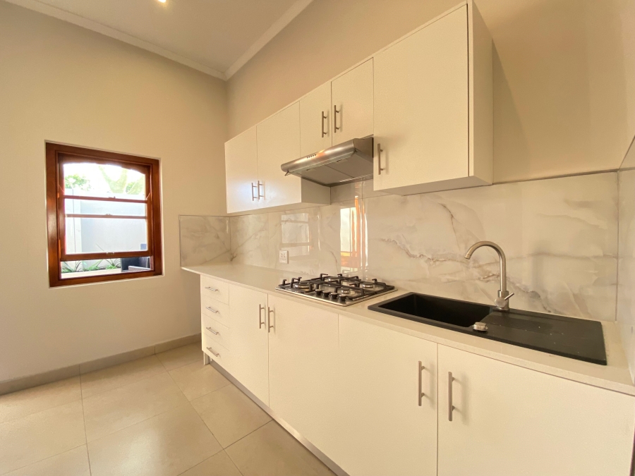 To Let 1 Bedroom Property for Rent in Flamingo Vlei Western Cape